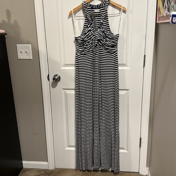 Sundress - Picture 2 of 3